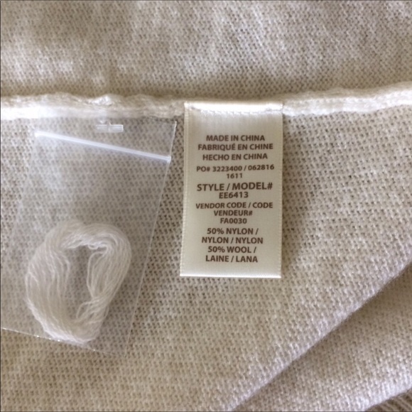 Ella Moss Fringed  Poncho cowl neckline Ivory - Picture 4 of 5